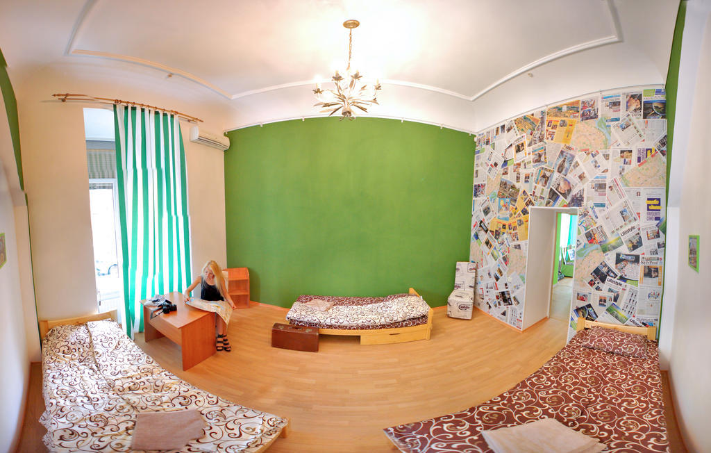 Chemodan Hostel Odessa Room photo