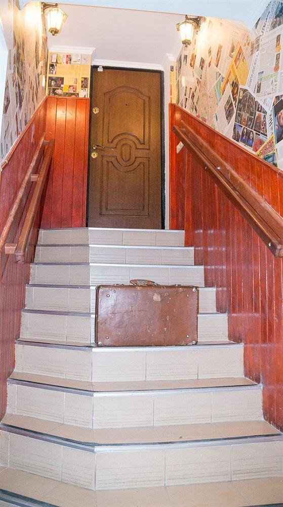 Chemodan Hostel Odessa Exterior photo